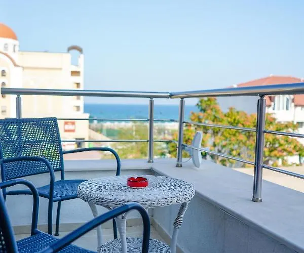 Tatyana Art Apartment *